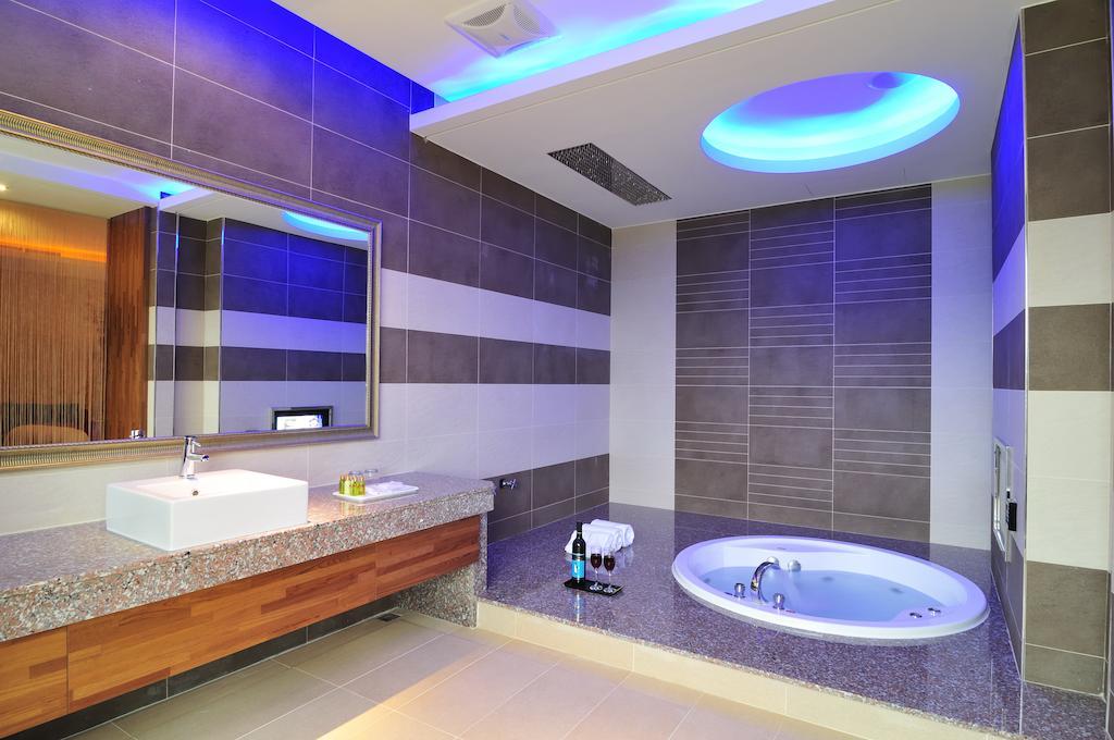 One + One Motel Longtan Εξωτερικό φωτογραφία